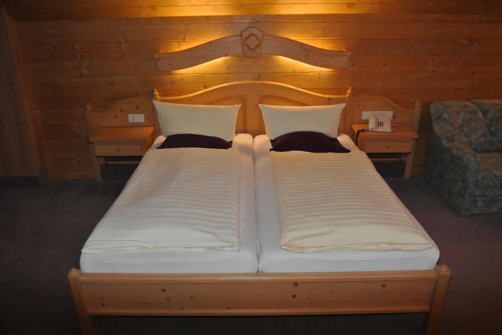 Hotel Gruberhof Innsbruck Igls B&B 3*,